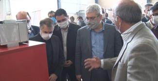 بهره برداری از نخستین دستگاه ژاکارد التکرونیکی بافت فرش در «پایتخت و قطب تولید فرش ماشینی ایران»